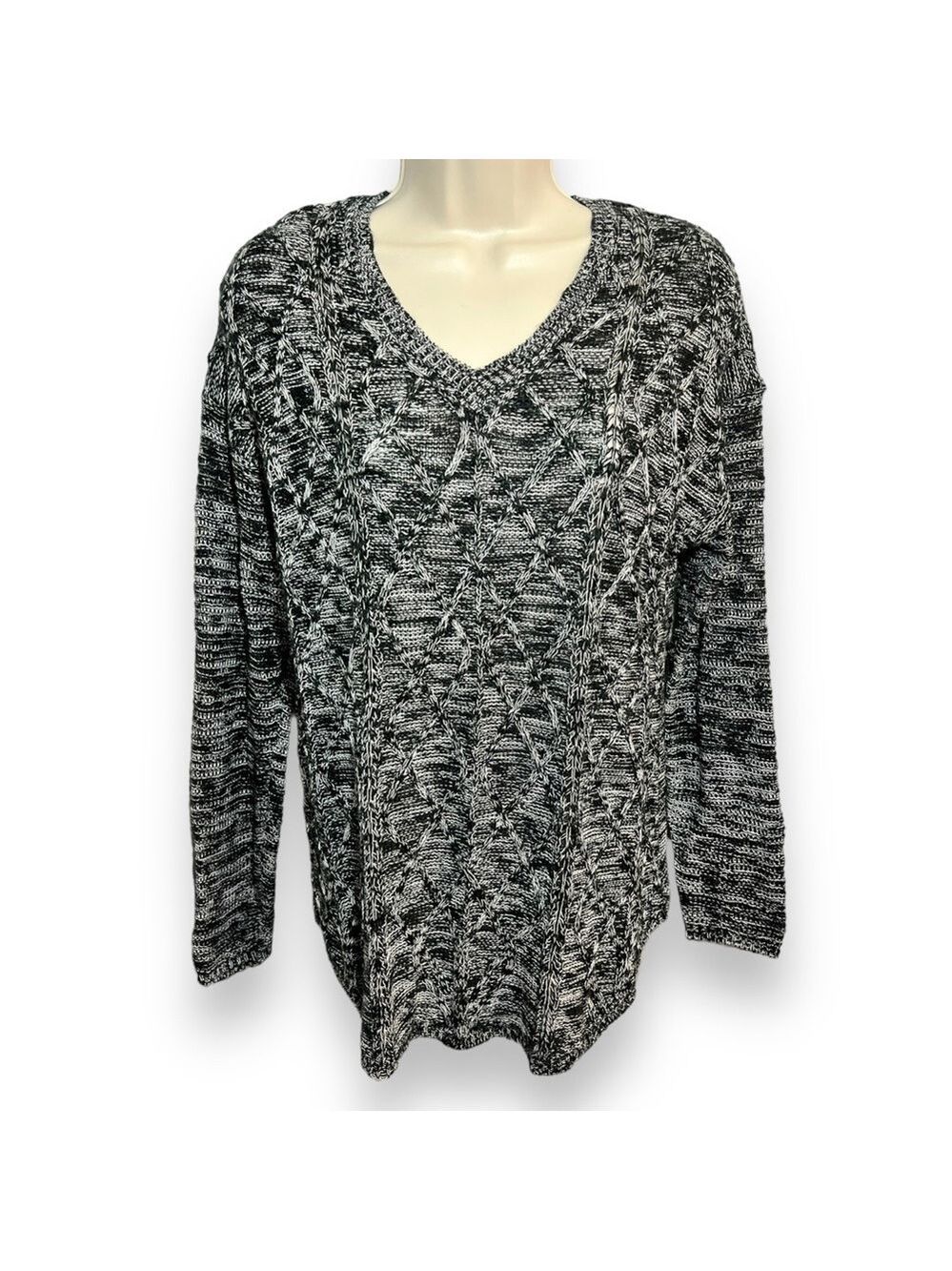 Allegra Women’s V-neck Sweater Black Space Dye Size Medium